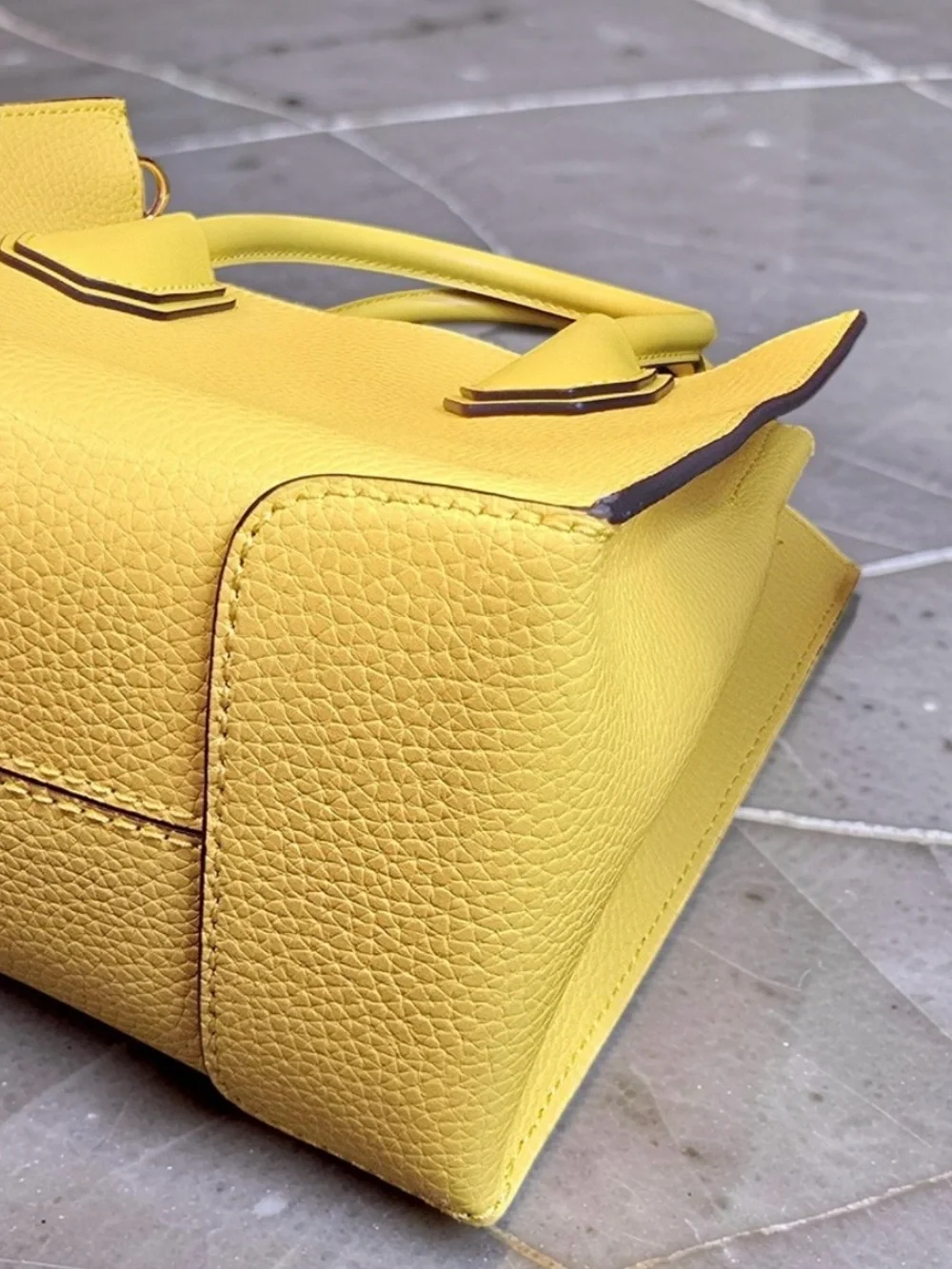 Michael Kors Mercer Pebbled Leather Crossbody Bag Daffodil Yellow NWOT